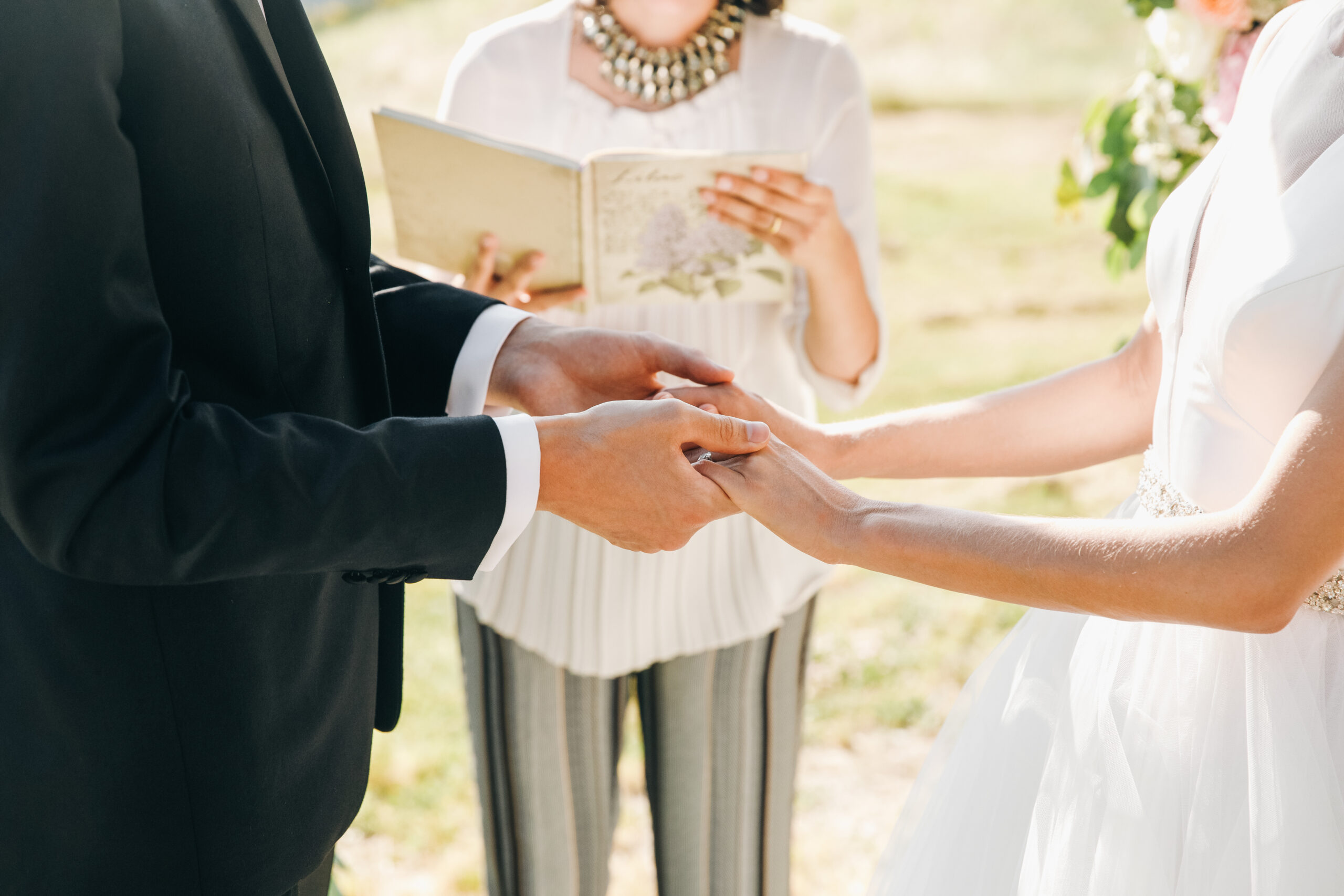 El guion de boda civil